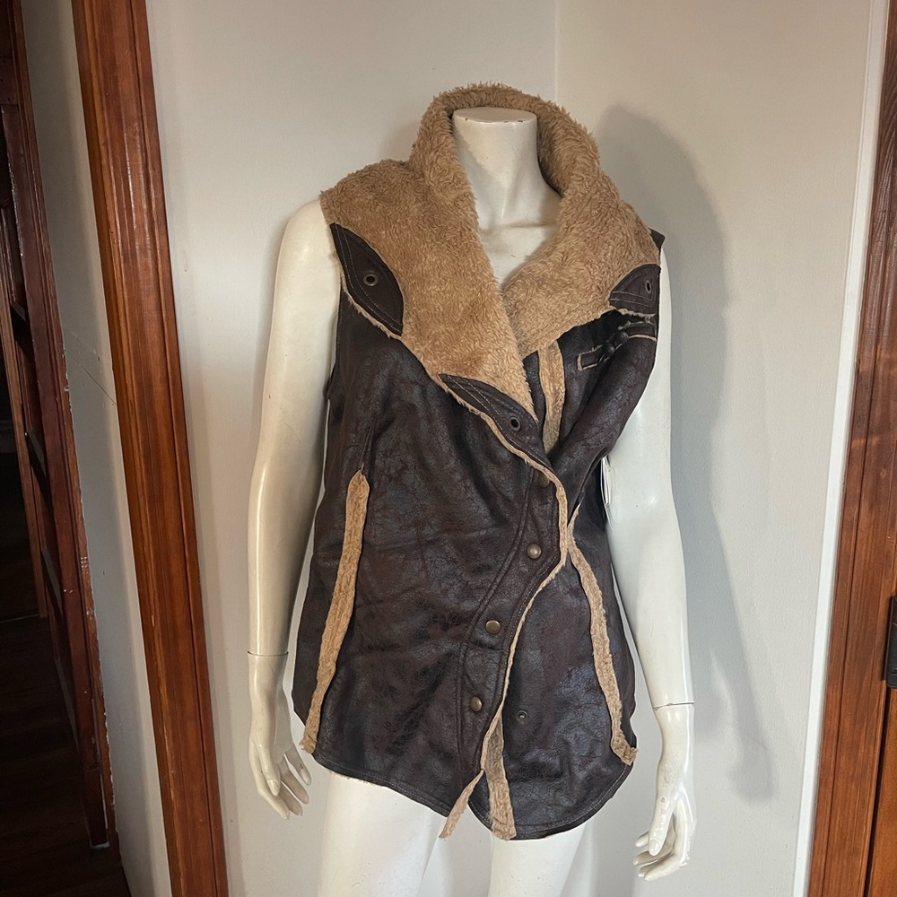 Luii Dark Brown and Beige Shearling Vest
